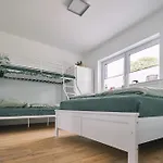 Harenerhafentraum-zimmer * هارن